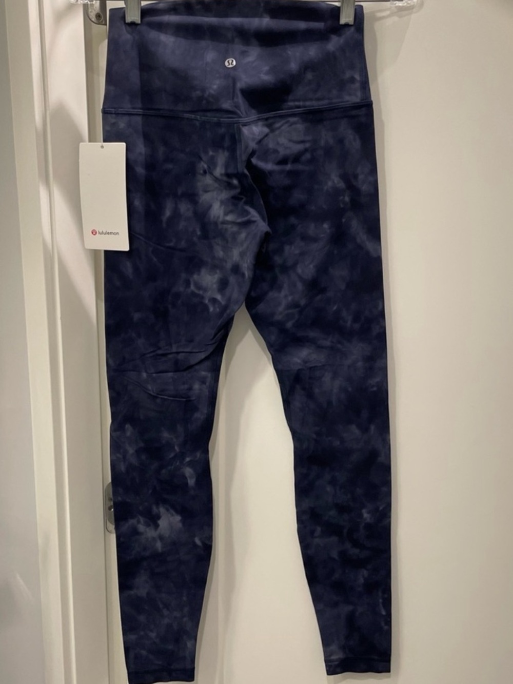 NWT Lululemon Align 28” Size 6 Navy Tie-Dye Leggings - Picture 2 of 3